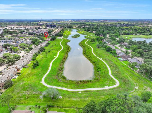 15952 Seahorse Drive 282, Houston, TX 77062