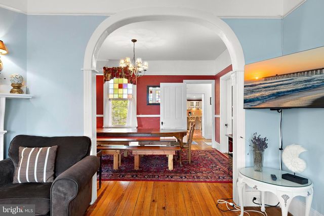 109 CENTRE ST, Beach Haven, NJ 08008