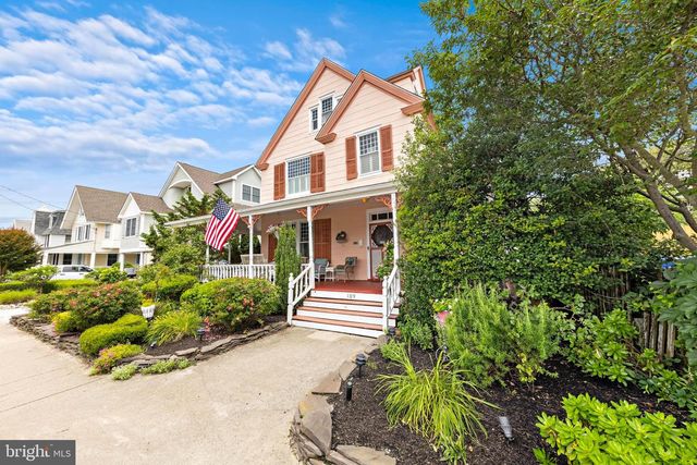 109 CENTRE ST, Beach Haven, NJ 08008