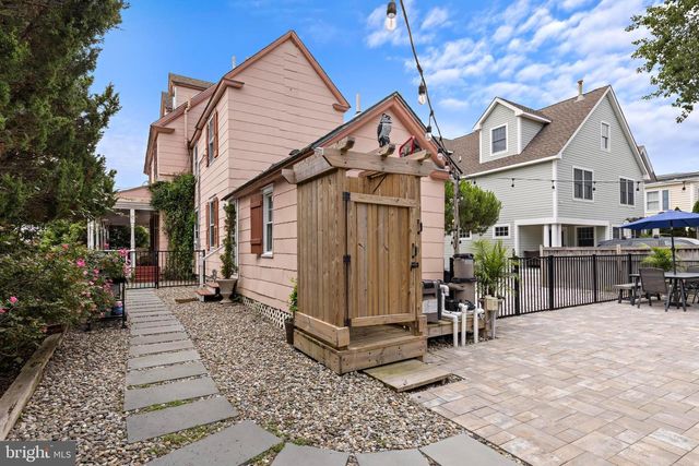 109 CENTRE ST, Beach Haven, NJ 08008