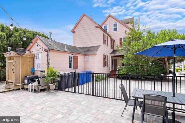 109 CENTRE ST, Beach Haven, NJ 08008
