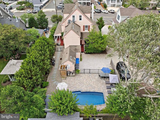 109 CENTRE ST, Beach Haven, NJ 08008