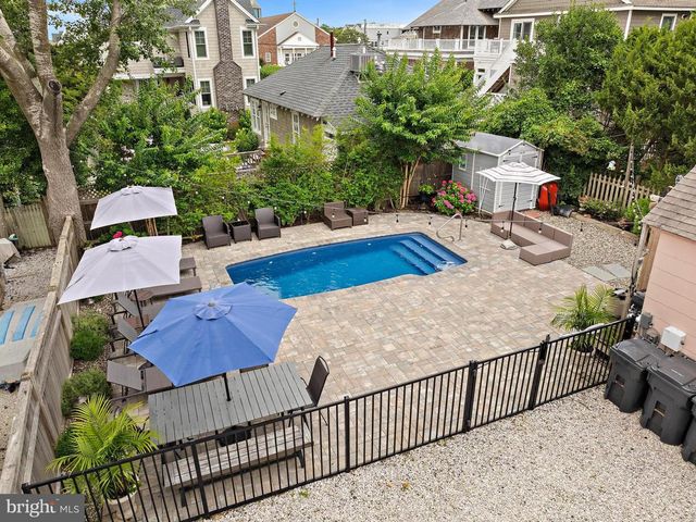 109 CENTRE ST, Beach Haven, NJ 08008