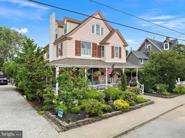 109 CENTRE ST, Beach Haven, NJ 08008