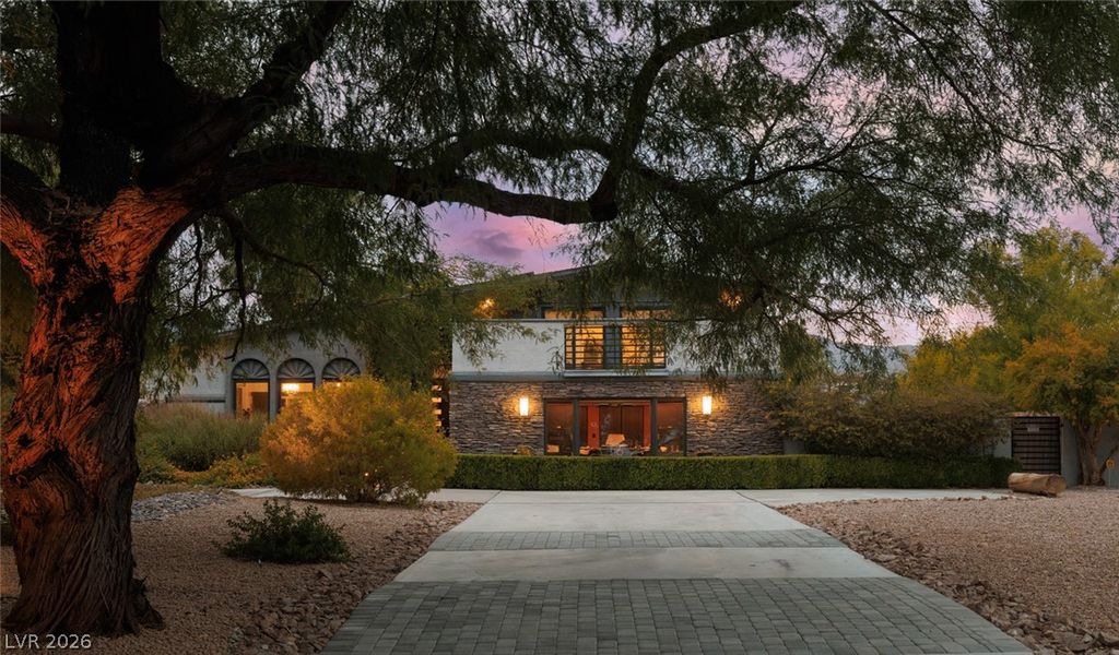 5285 North Chieftain Street, Las Vegas, NV 89149 — exterior