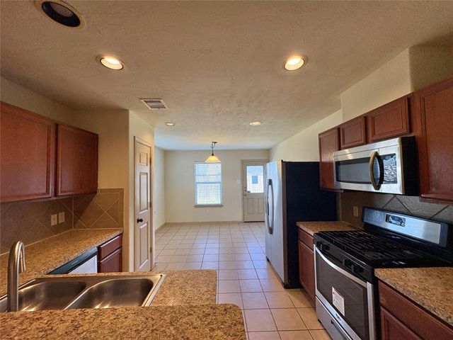 1042 Bahia Vista Drive, Richmond, TX 77406