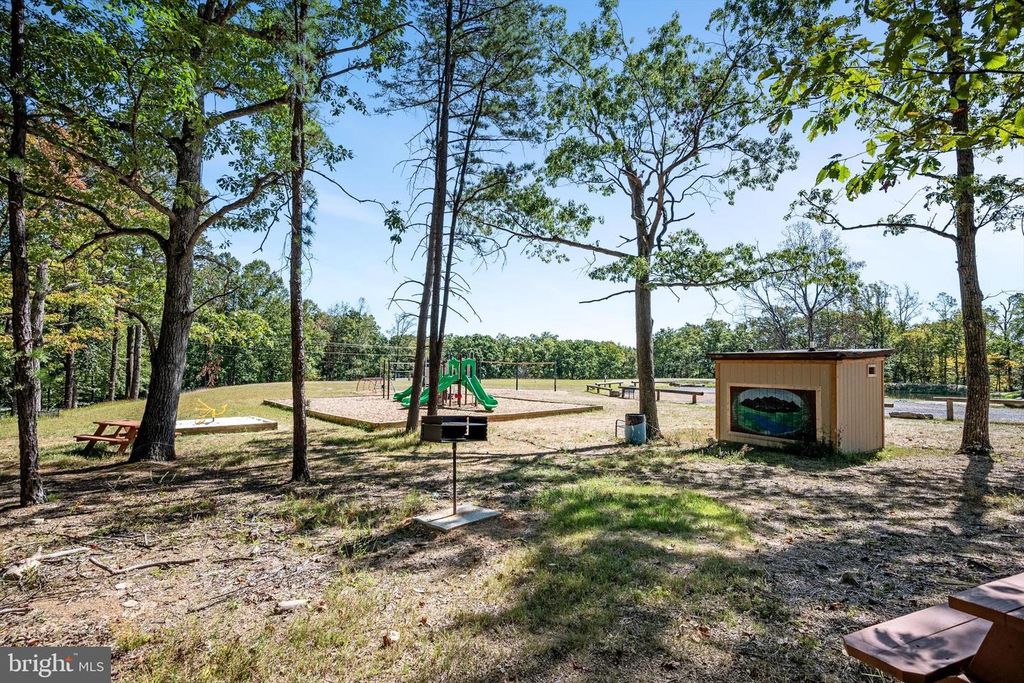 534 GROUSE DR, Winchester, VA 22602