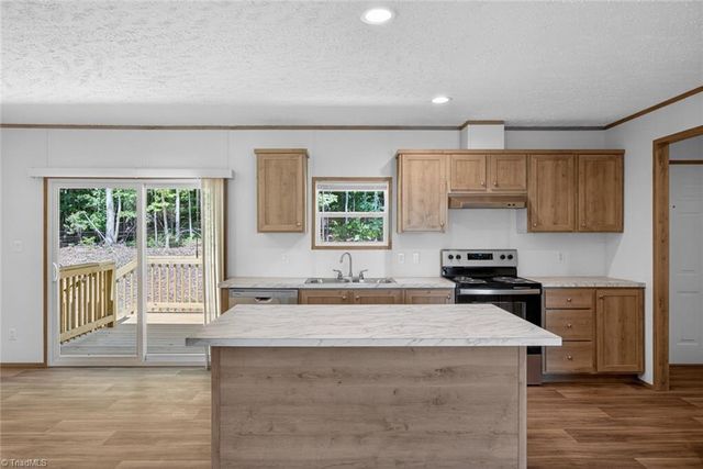 245 Harvick Lane, Lexington, NC 27292