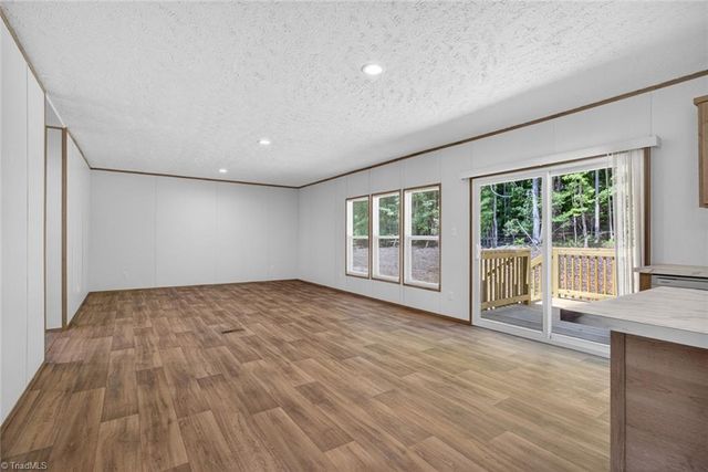 245 Harvick Lane, Lexington, NC 27292