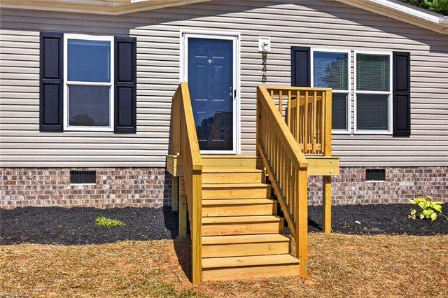 245 Harvick Lane, Lexington, NC 27292