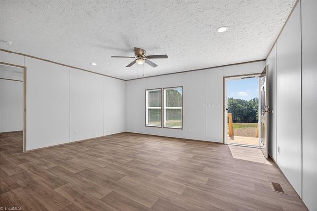 245 Harvick Lane, Lexington, NC 27292