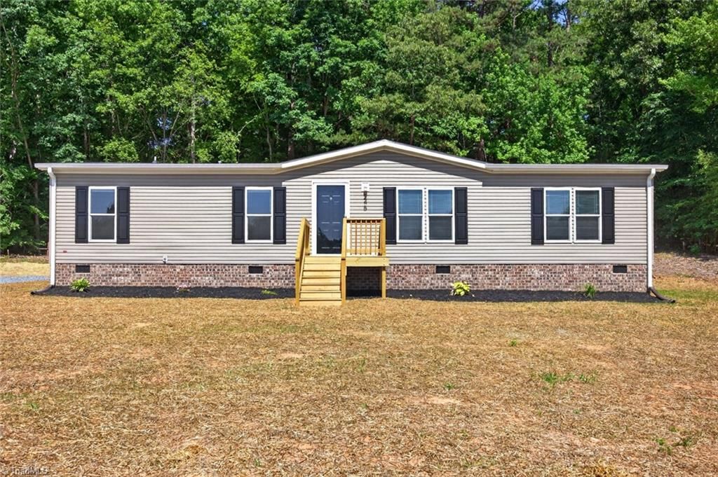 245 Harvick Lane, Lexington, NC 27292