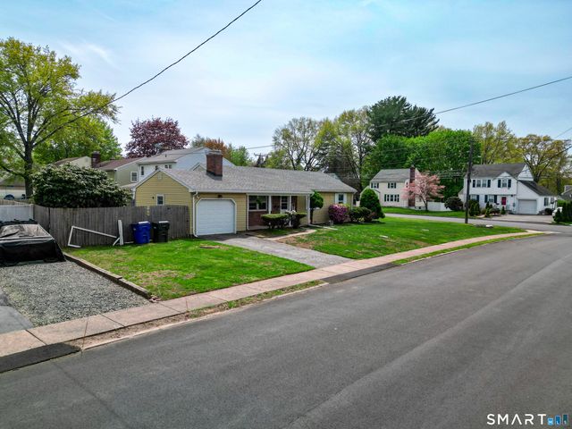 41 Saxon Road, Wethersfield, CT 06109
