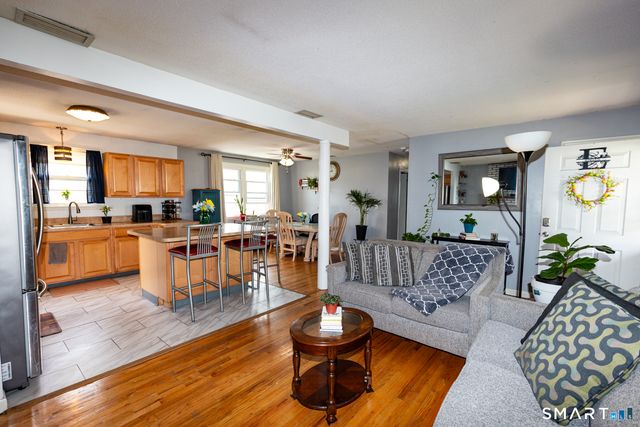 41 Saxon Road, Wethersfield, CT 06109
