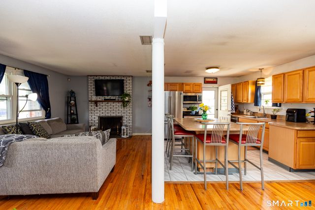 41 Saxon Road, Wethersfield, CT 06109