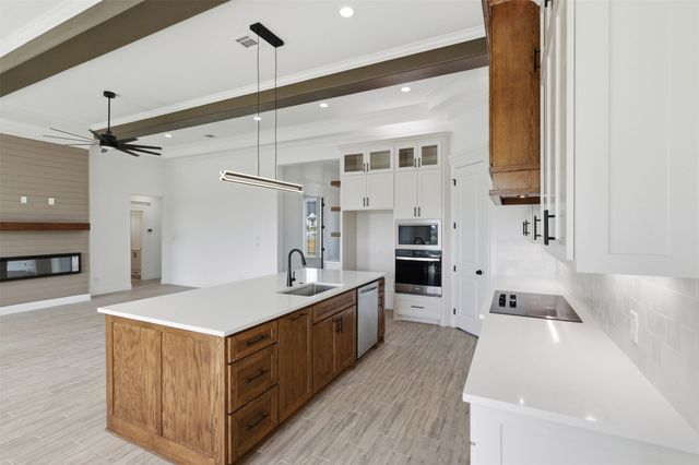 2004 Forest Bridge Drive, Azle, TX 76020