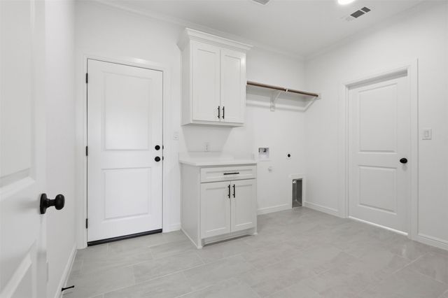 2004 Forest Bridge Drive, Azle, TX 76020
