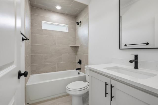 2004 Forest Bridge Drive, Azle, TX 76020