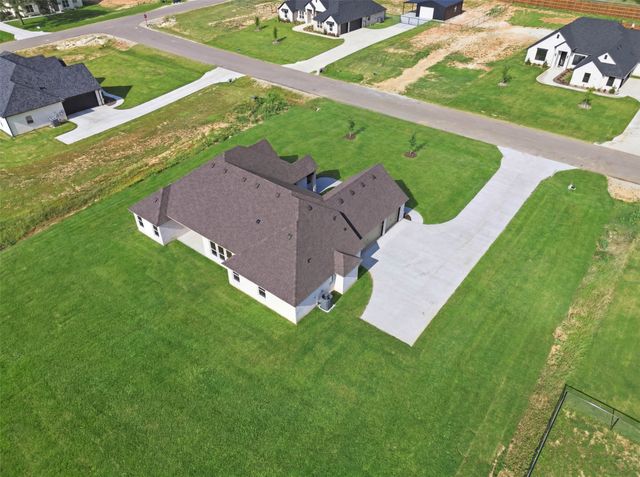 2004 Forest Bridge Drive, Azle, TX 76020