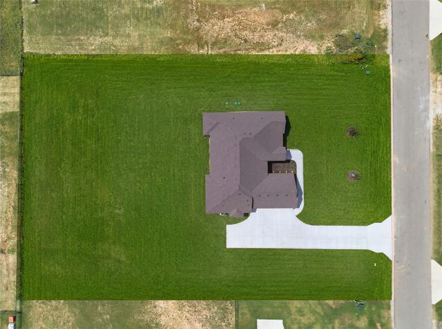 2004 Forest Bridge Drive, Azle, TX 76020