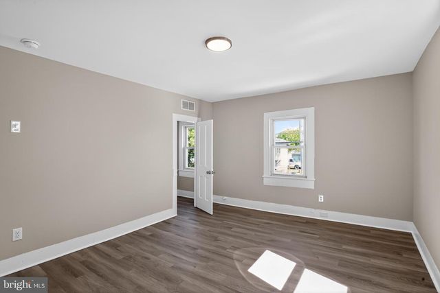 10 W EAST ST, Delmar, MD 21875