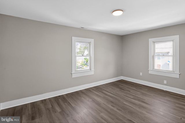10 W EAST ST, Delmar, MD 21875