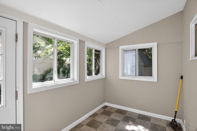 10 W EAST ST, Delmar, MD 21875