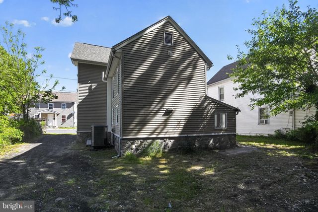 10 W EAST ST, Delmar, MD 21875