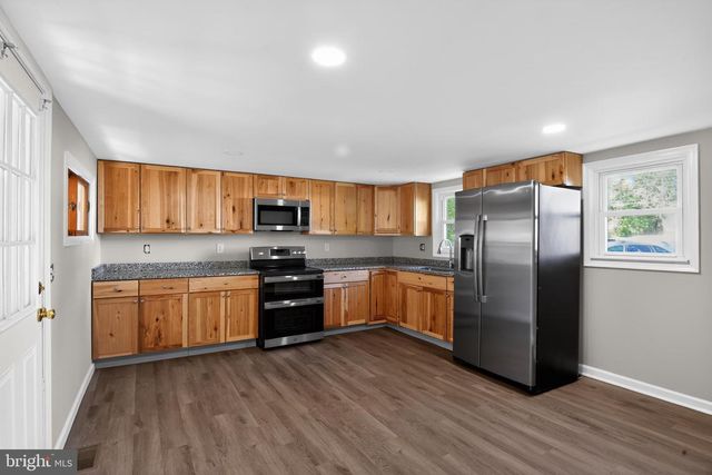 10 W EAST ST, Delmar, MD 21875