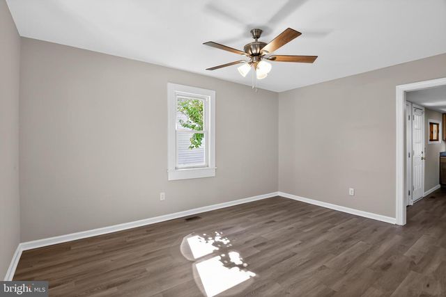 10 W EAST ST, Delmar, MD 21875