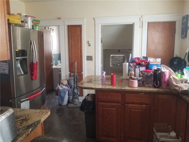 27 Hillcrest Avenue, Pawtucket, RI 02860