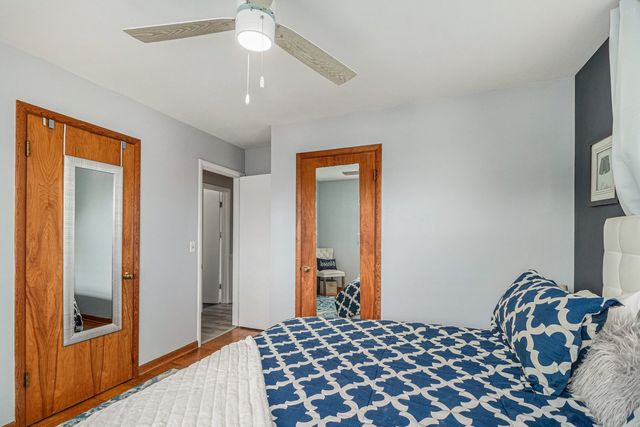 3804 Grove Avenue, Mchenry, IL 60050