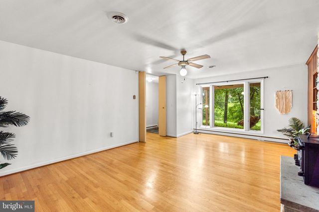 643 MEADOW BRANCH RD, Westminster, MD 21158
