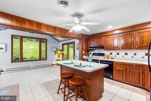 643 MEADOW BRANCH RD, Westminster, MD 21158
