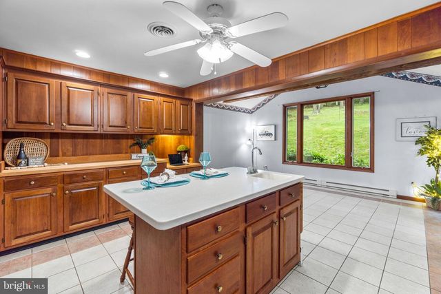 643 MEADOW BRANCH RD, Westminster, MD 21158