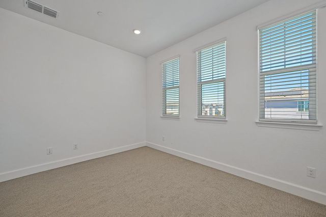 1137 Sierra Morena Way, Roseville, CA 95747