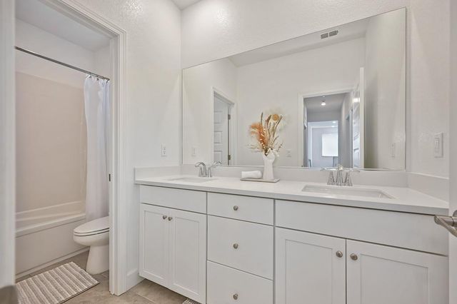 1137 Sierra Morena Way, Roseville, CA 95747
