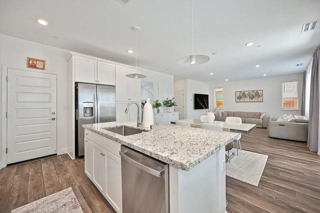 1137 Sierra Morena Way, Roseville, CA 95747