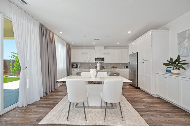 1137 Sierra Morena Way, Roseville, CA 95747