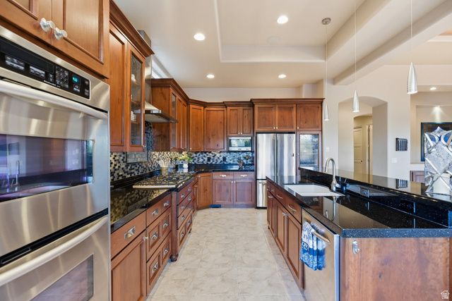 41 BOULDER CIR, Santa Clara, UT 84765