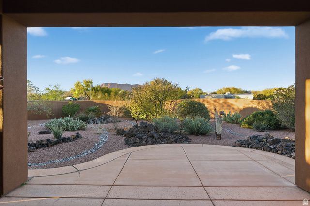 41 BOULDER CIR, Santa Clara, UT 84765