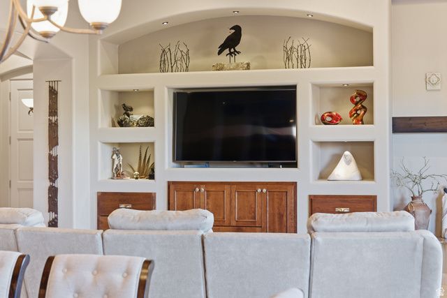 41 BOULDER CIR, Santa Clara, UT 84765