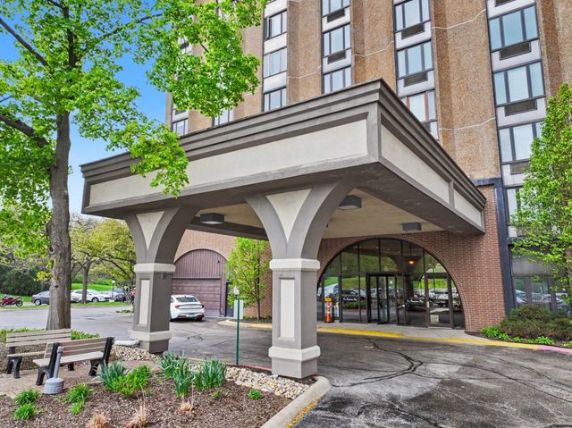 1 Renaissance Place 1105, Palatine, IL 60067