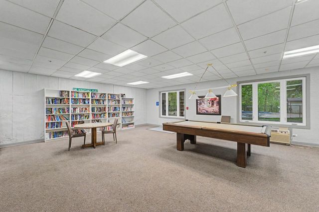 1 Renaissance Place 1105, Palatine, IL 60067
