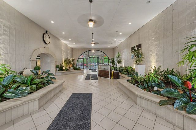 1 Renaissance Place 1105, Palatine, IL 60067