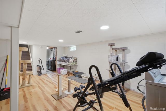 5683 Buckingham Road, Meridian Charter Township, MI 48840