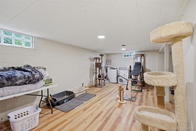 5683 Buckingham Road, Meridian Charter Township, MI 48840