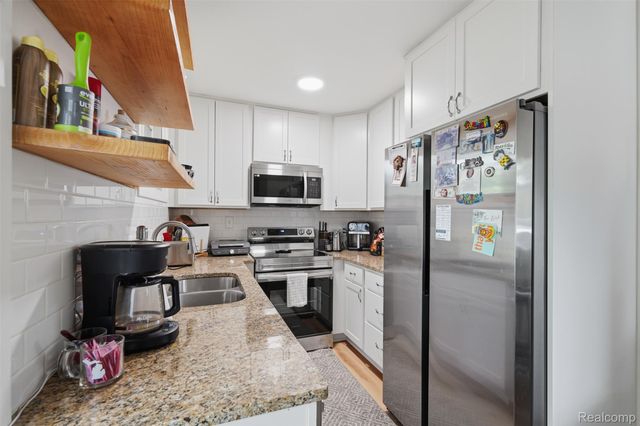 5683 Buckingham Road, Meridian Charter Township, MI 48840