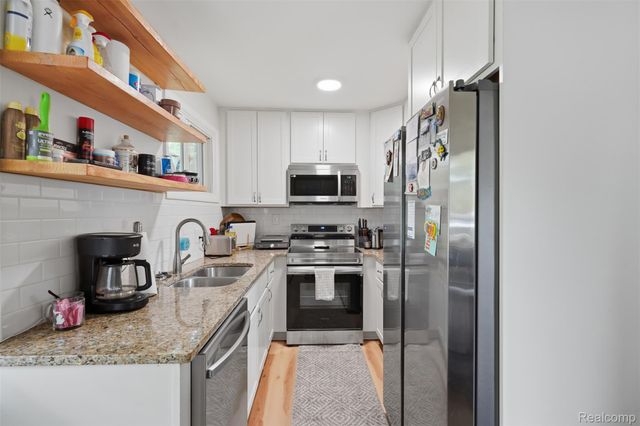 5683 Buckingham Road, Meridian Charter Township, MI 48840