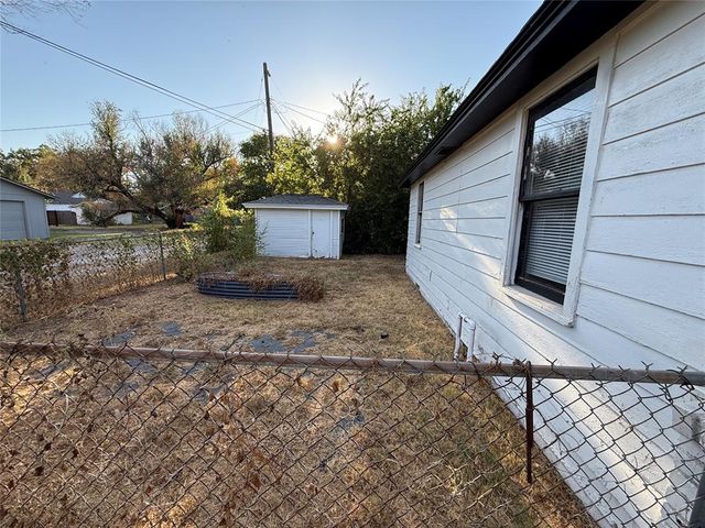 222 S Cook Avenue, Norman, OK 73071